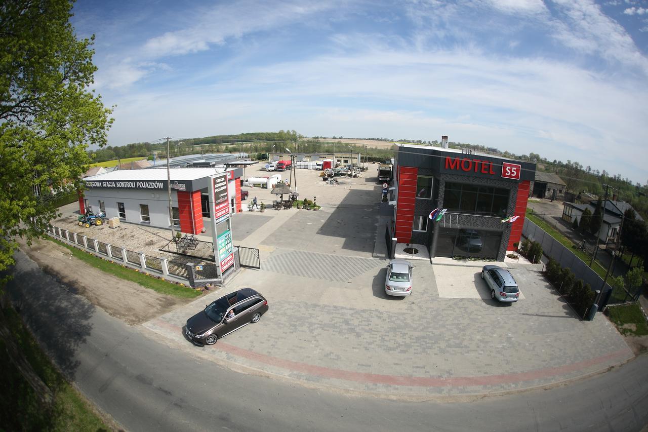 Motel S5 Zbrachlin Exterior photo
